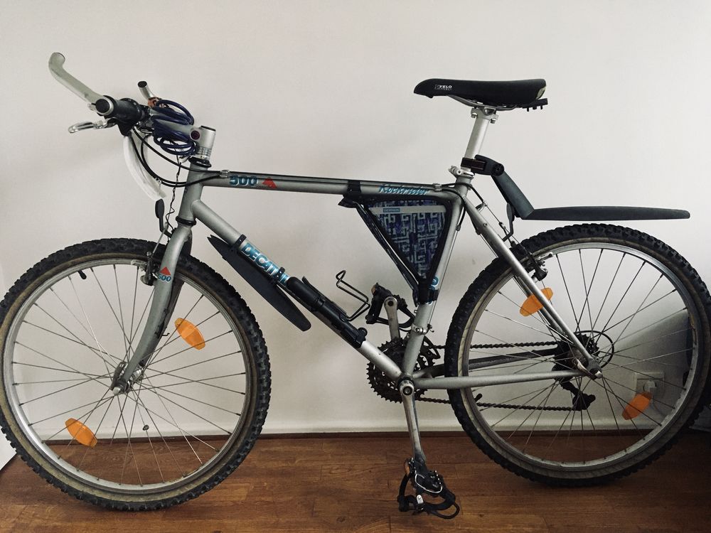 V�lo tous terrains en bon �tat  + antivol 0 V�nissieux (69)