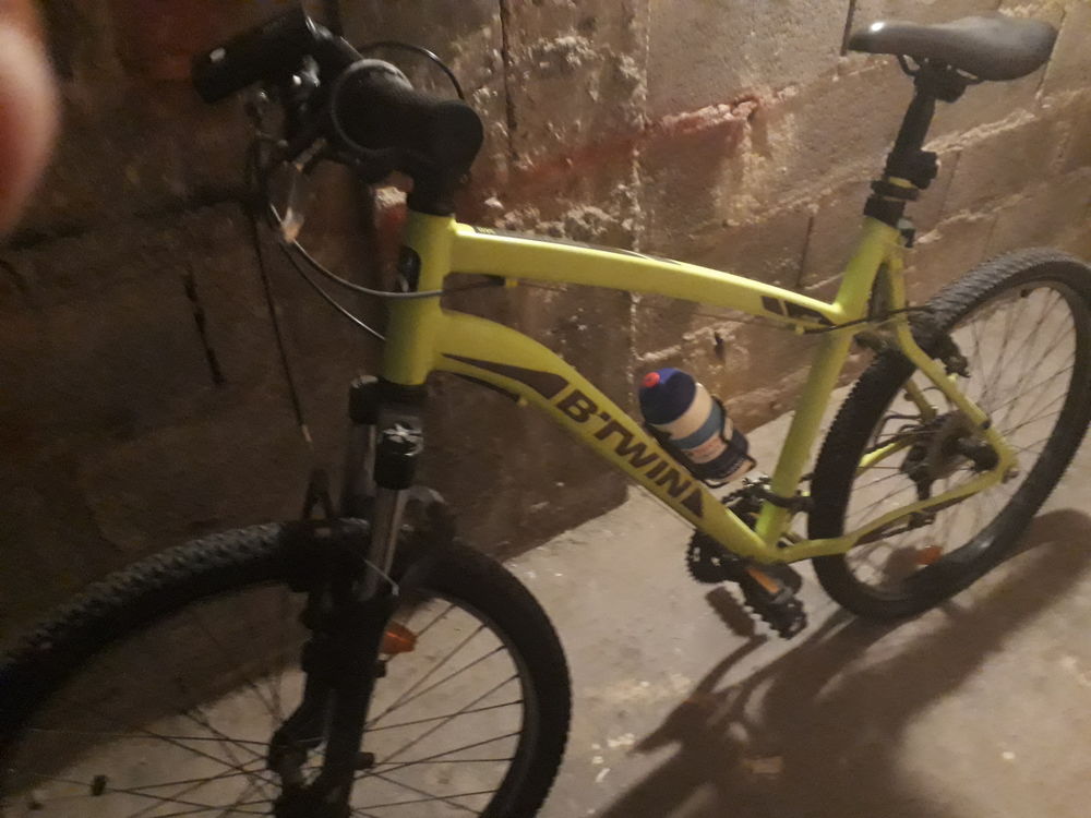 v�lo B-Twin 100 La Seyne-sur-Mer (83)