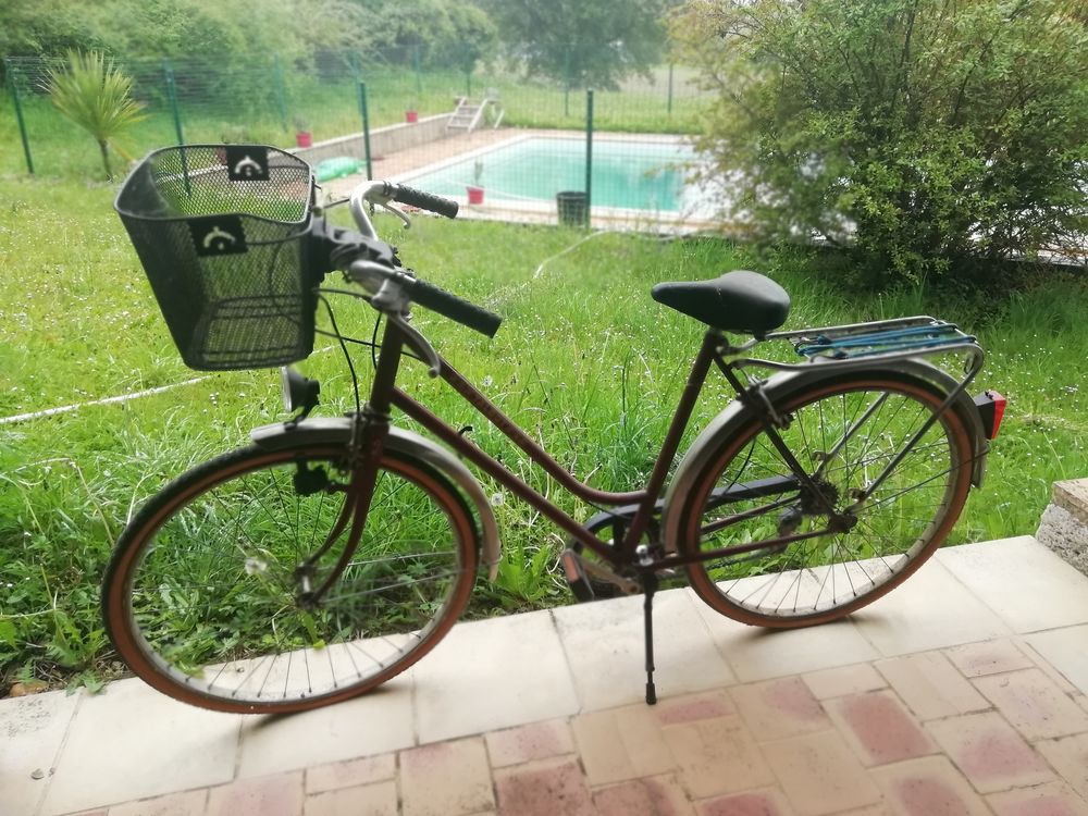 V�lo type hollandais. 120 Marmande (47)