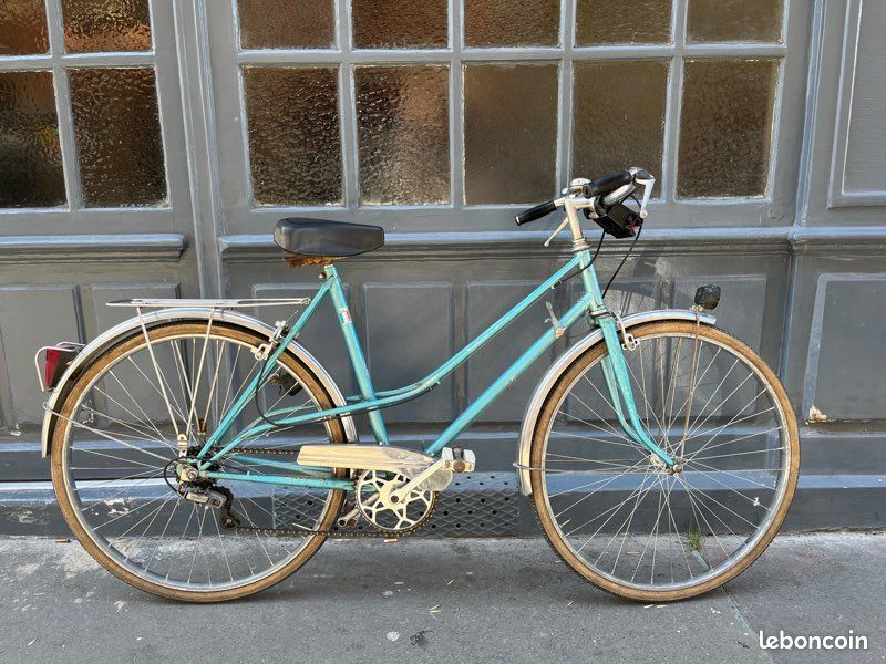 Vélo de ville Dame - Bernard Dangre
90 Paris 2 (75)