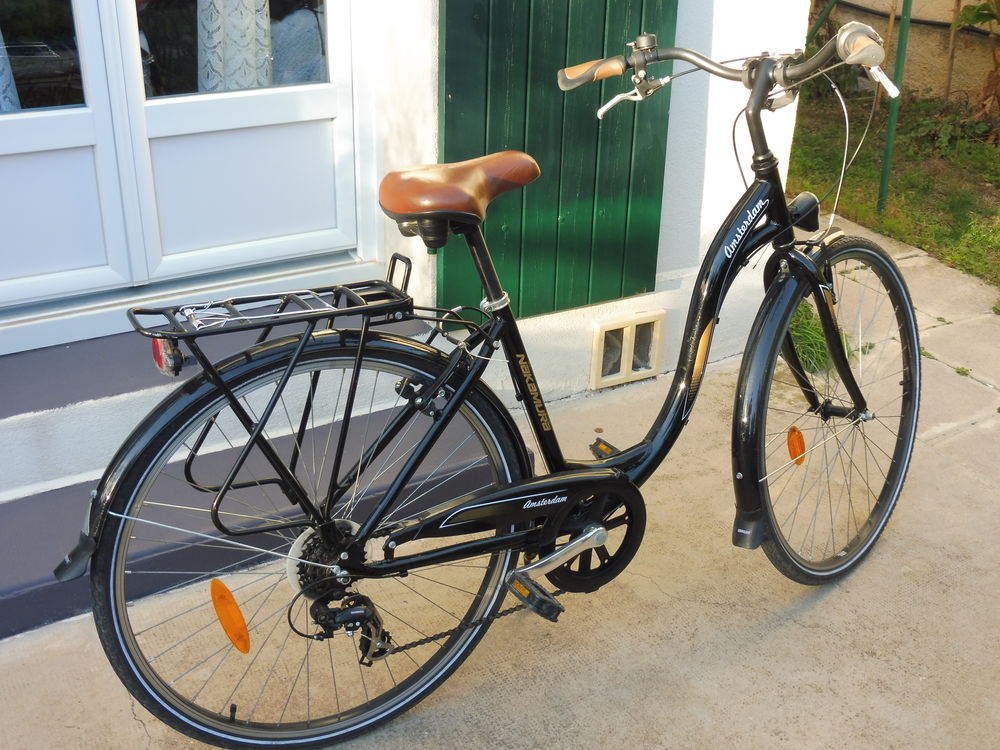 Vélo  ville de type hollandais. 179 Salon-de-Provence (13)