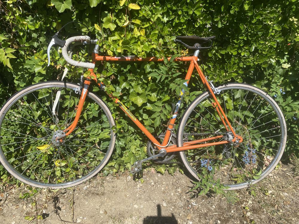 V�lo vintage collector marque JACQUES ANQUETIL
250 Vigneux-sur-Seine (91)