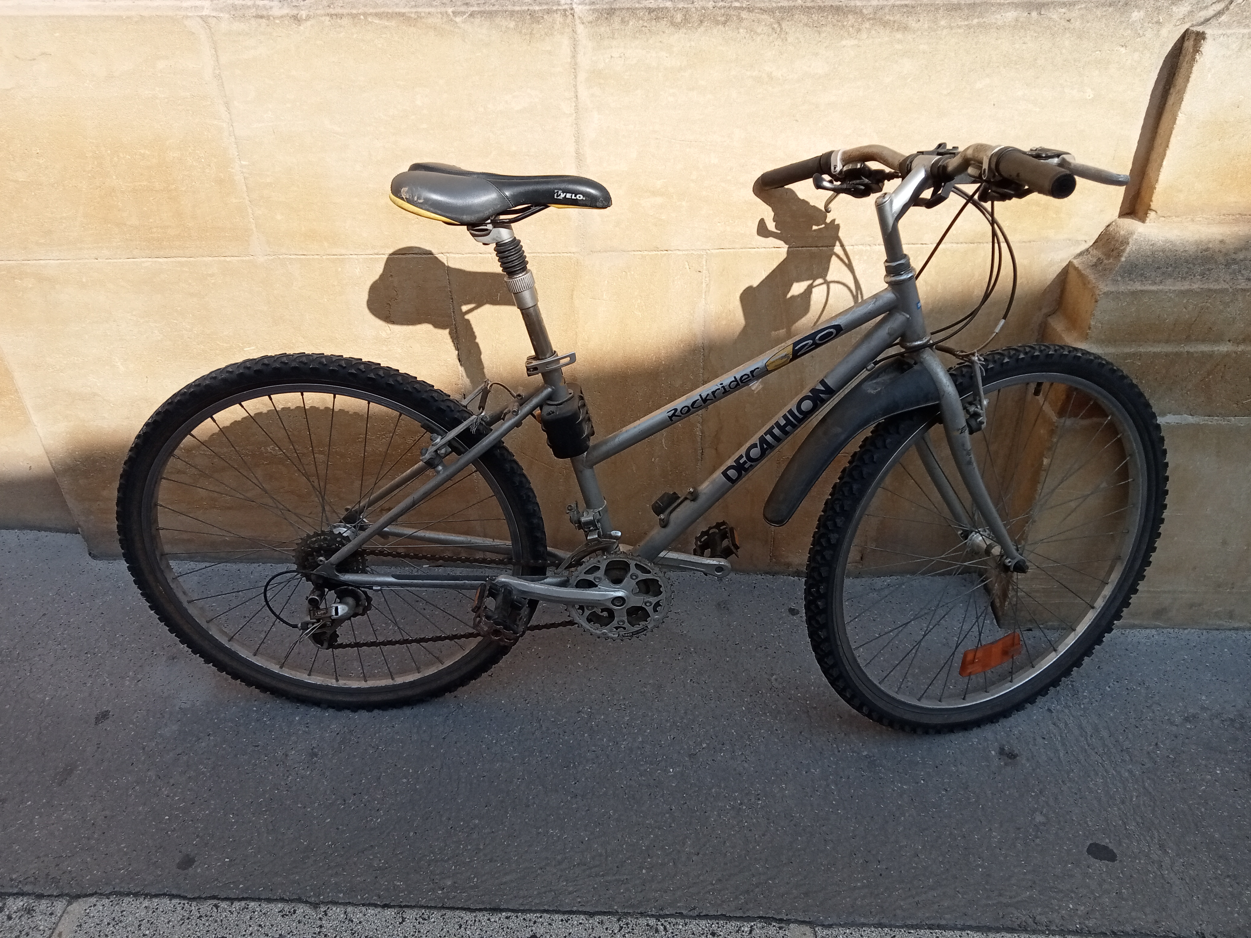 VELO VYTT DECATHLON Pr LE BENIN 70 Aix-en-Provence (13)