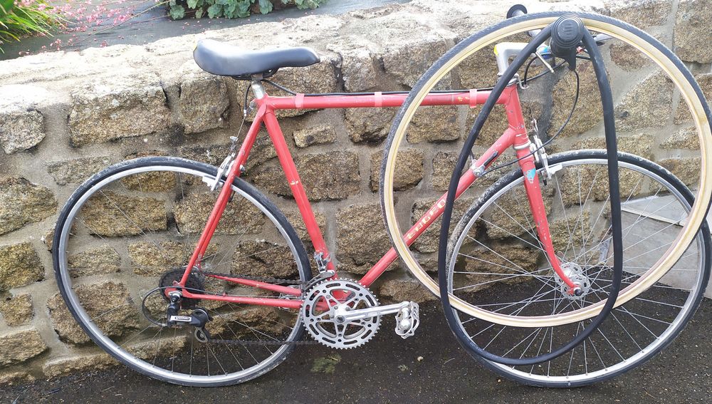 VELO 80 Saint-Germain-en-Cogl�s (35)