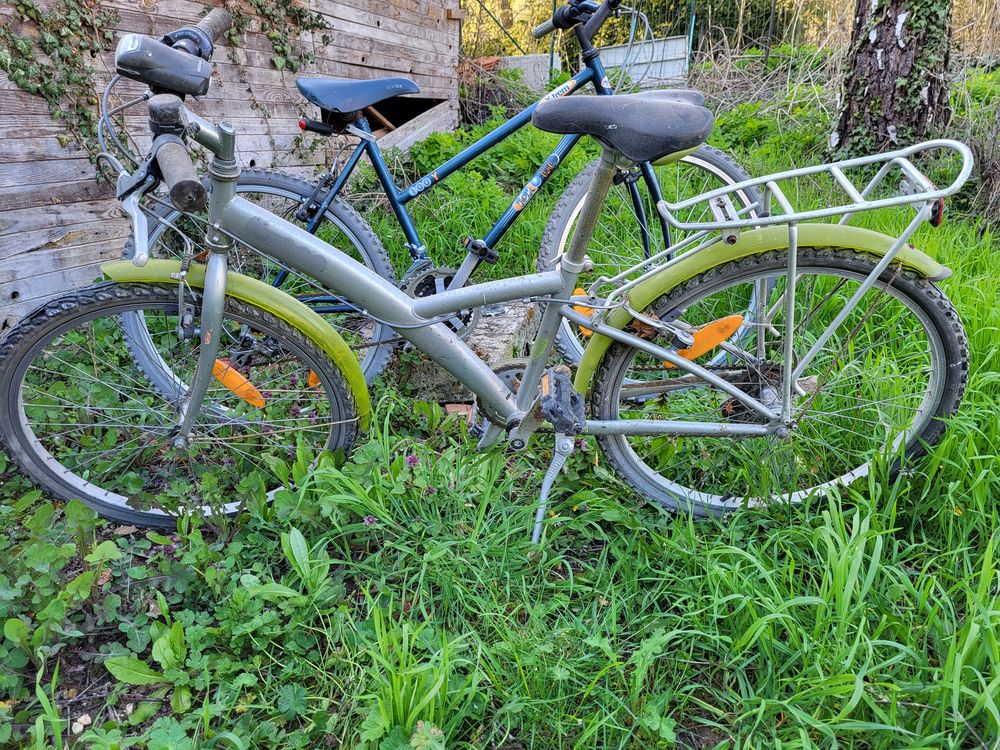 2 velos enfants vtt 100 Montreuil (93)