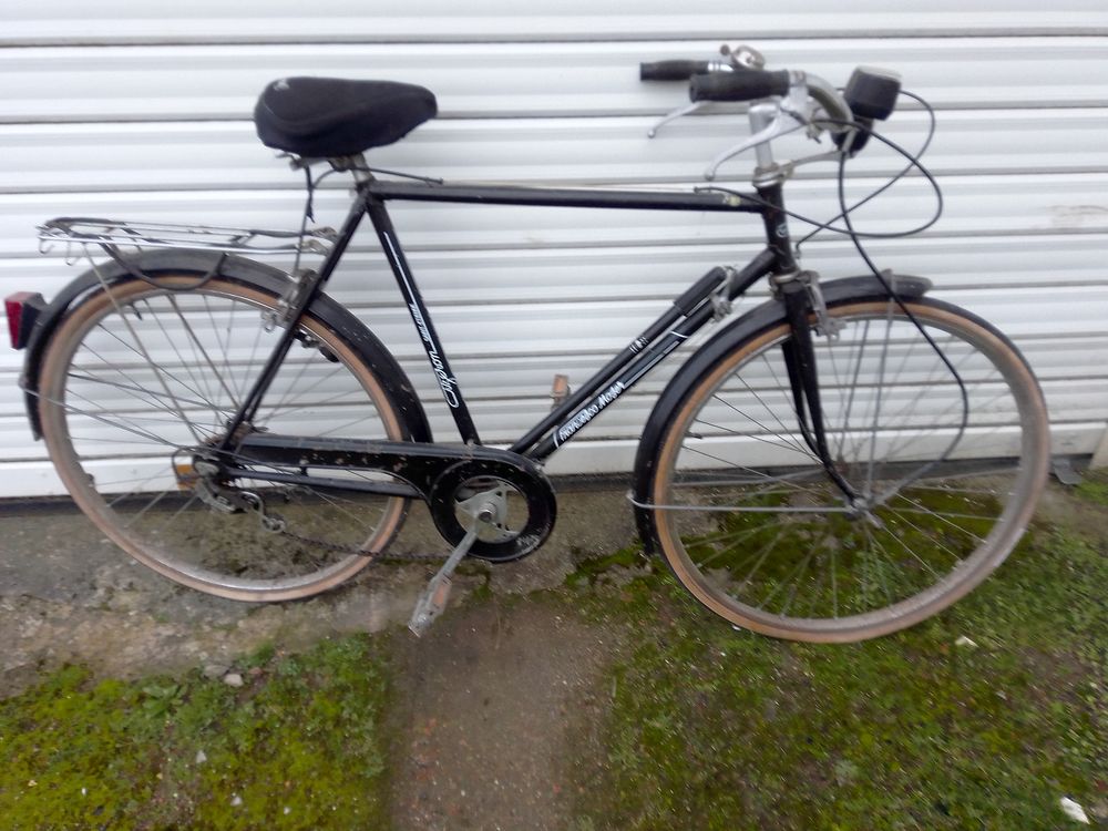 2 VELOS HOMME et FEMME 75 La Bass�e (59)