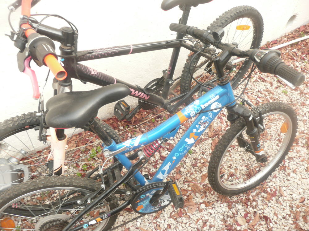 2 velos pour enfants de 8 a 15ans 70 Marseille 11 (13)