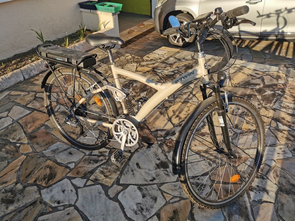 VELOS DE ROUTE ELECTRIQUE 1200 Beaucouz� (49)