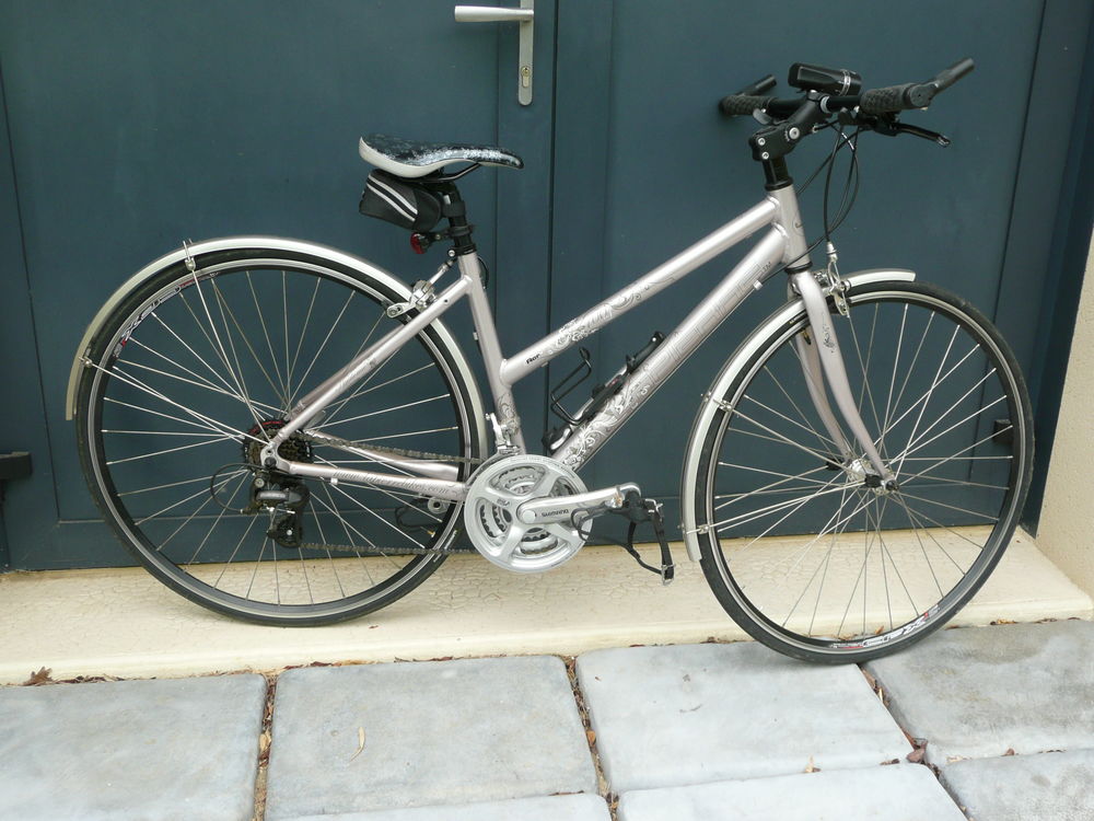 V�los de route 640 Champign� (49)