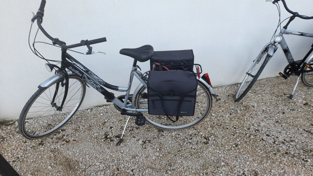 V�los street active femme 90 Crestet (84)