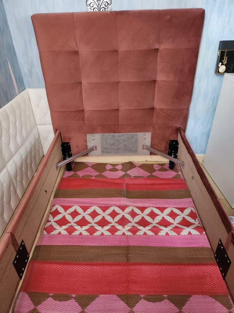 Lit velours 80 Sartrouville (78)