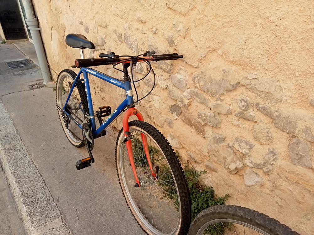 VELOVTT TOP BIQUE Pr LE BENIN 70 Aix-en-Provence (13)