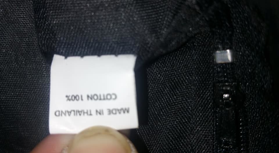 Sac venant directement de Tha�lande. Brod� � la mains
10 Aubergenville (78)