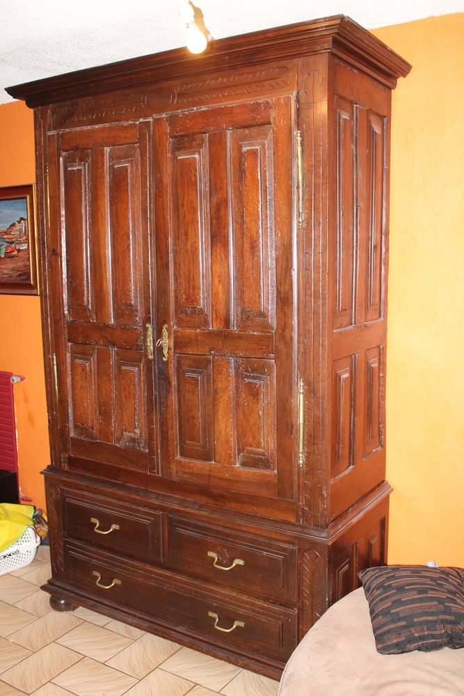 Armoires anciennes occasion à Lyon (69), annonces achat et vente de