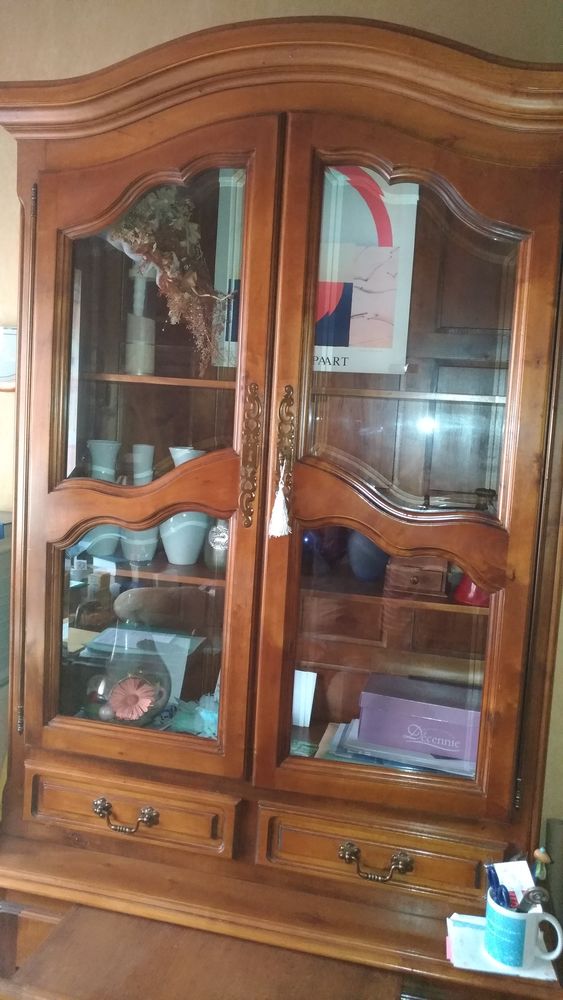 Vend biblioth�que, cause d�m�nagement 30 Lescherolles (77)