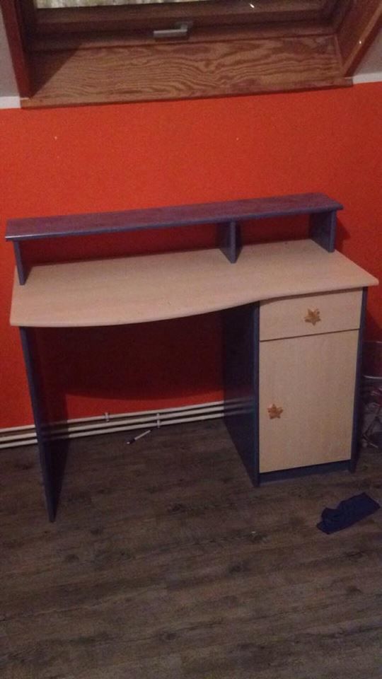 Vend Bureaud'enfant 50 Houdain-lez-Bavay (59)