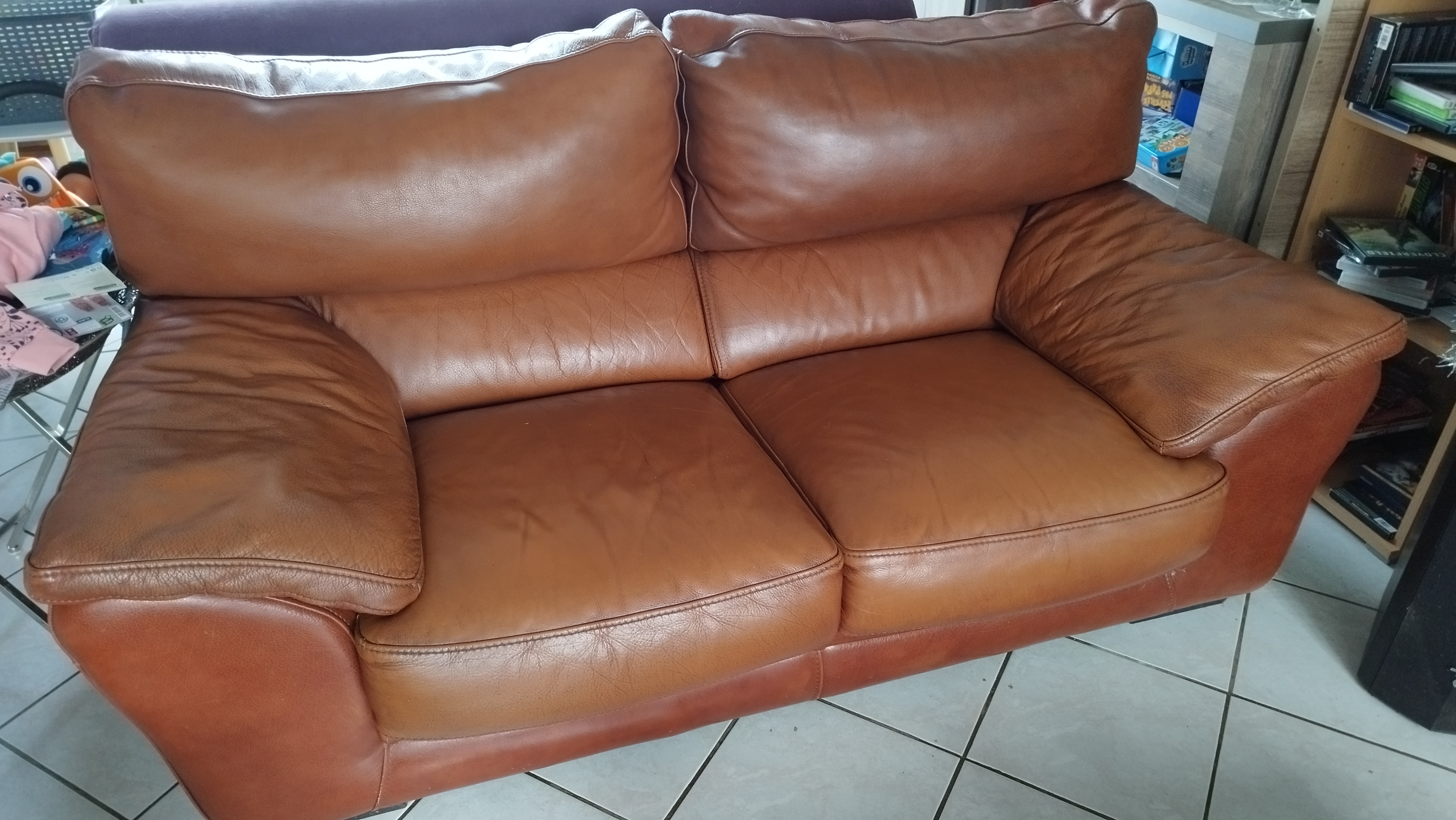 Vend 2 canap� cuir 175 Brive-la-Gaillarde (19)