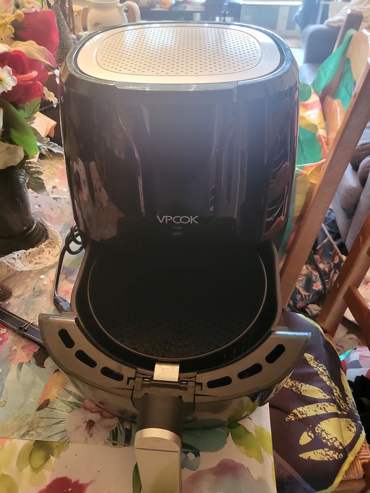 Vend friteuse � air march� tr�s bien 50 Amiens (80)