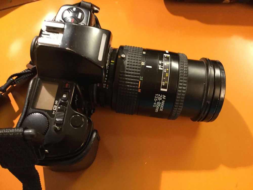 VEND NIKON REFLEX TYPE F-801S
28-85mm 145 Rivi�res (81)