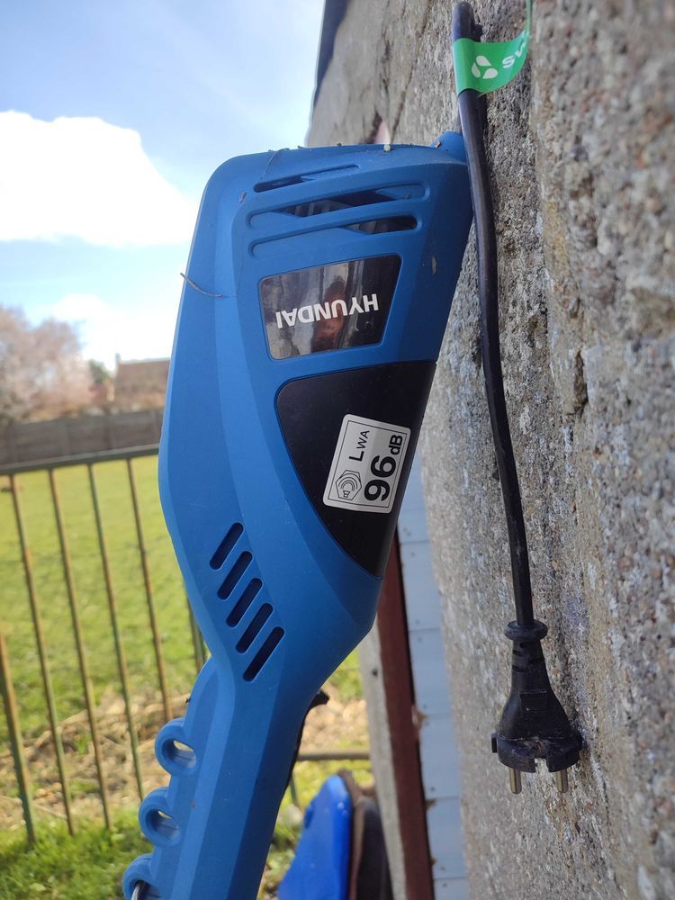 a+vendre+d�broussailleuse+Neuf 100 Jargeau (45)