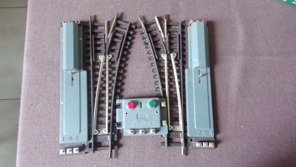 � vendre divers lots de rails au format HO 1 Cuzion (36)