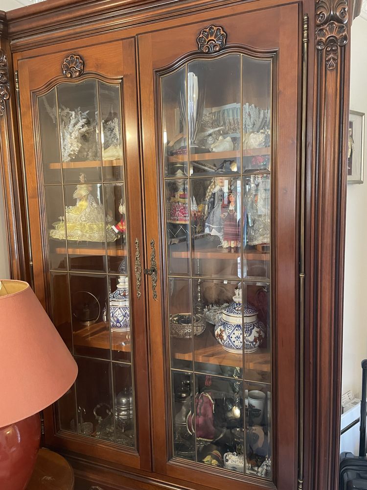 �� vendre Meuble Bar d'Angle en merisier avec vitrine en merisier massif 1500 �vry (91)