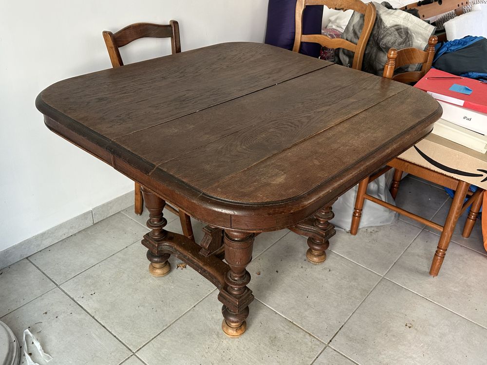 �  vendre table bretonne en ch�ne massif (+2 rallonges) 50 Le Pouliguen (44)