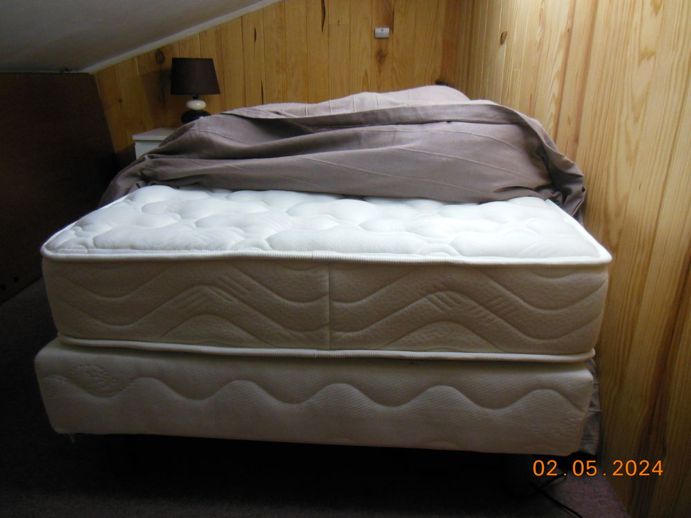 Vendre Trois articles diff�rents
0 Saint-Jean-Pied-de-Port (64)