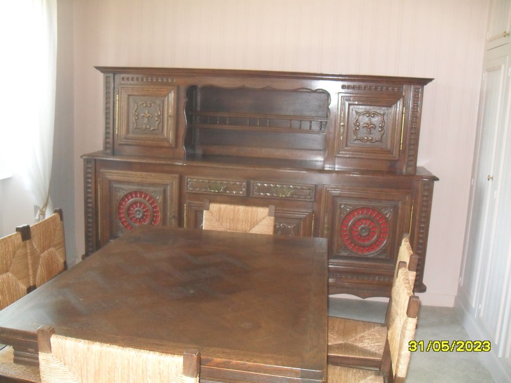 A vendre 200 Lampaul-Guimiliau (29)