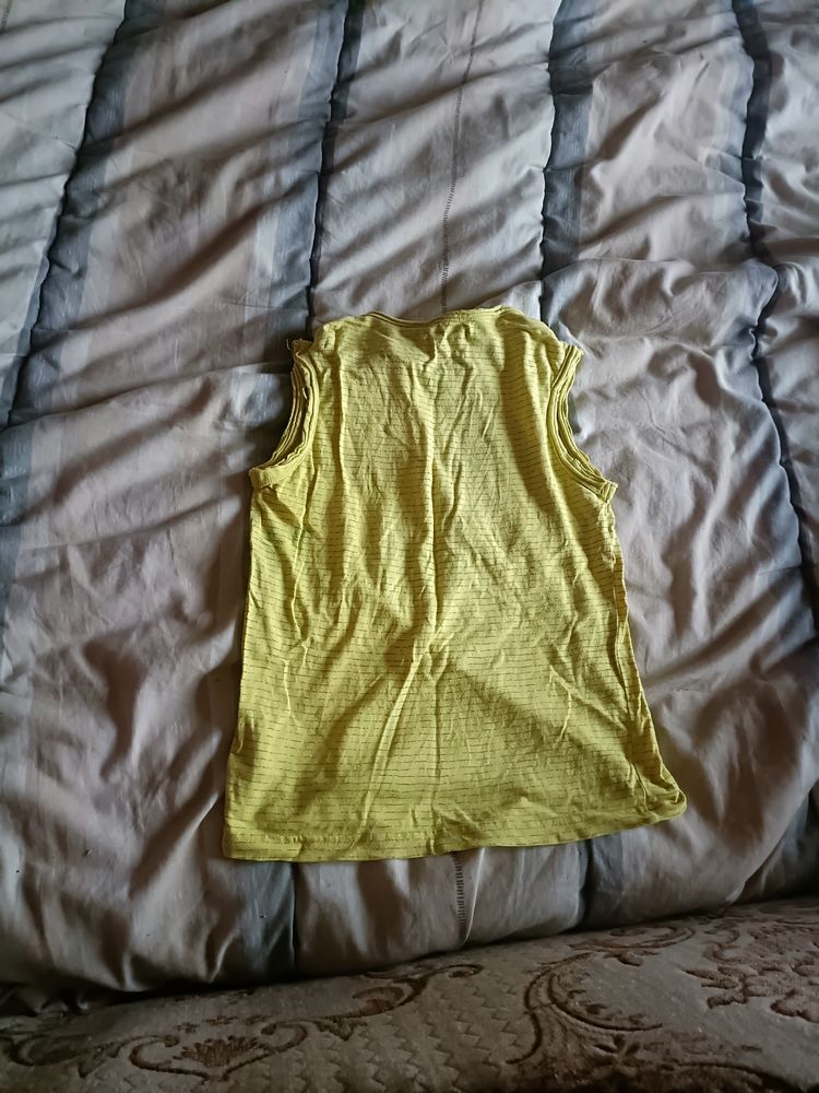 A vendre10� deux d�bardeur taille 8 ans 10 Accolay (89)