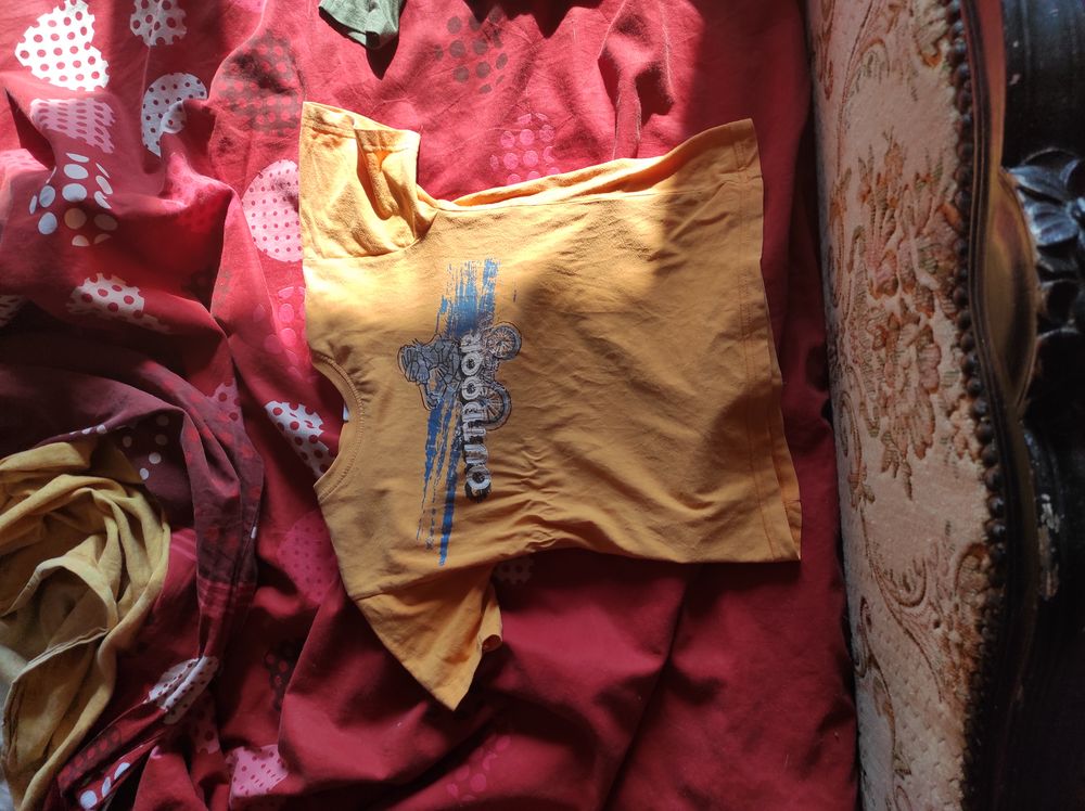 A vendre5� shit short manche courte taille 6 ans
5 Accolay (89)