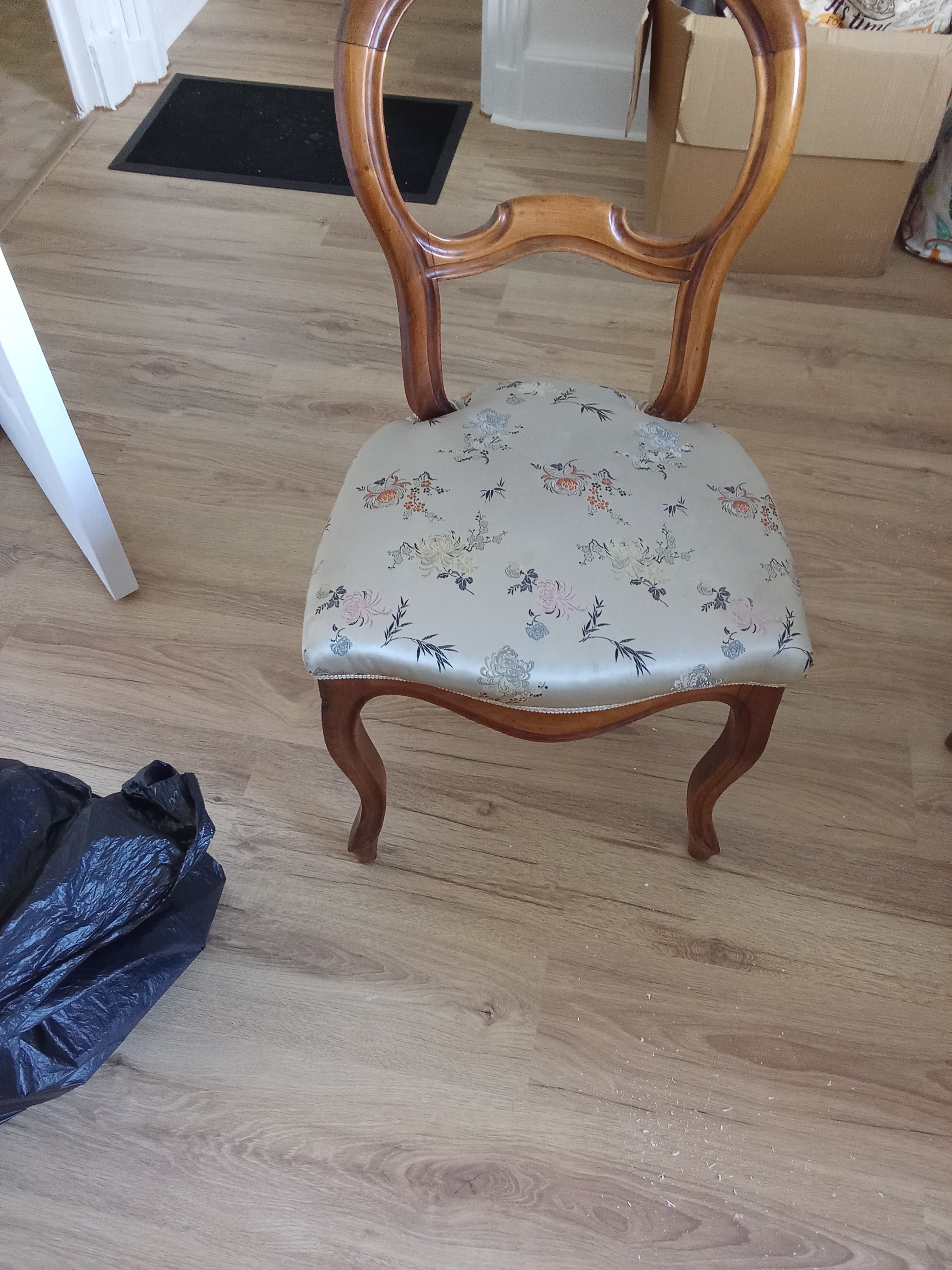 Vends chaises (3) 150 P�ronne (80)