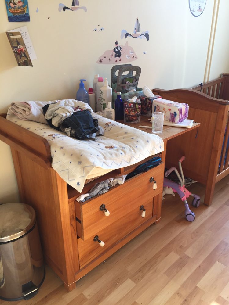 je vends chambre de la naissance � 3 ans 100 Paris 14 (75)
