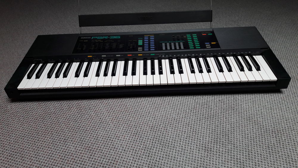 Vends piano Yamaha.. 250 V�traz-Monthoux (74)