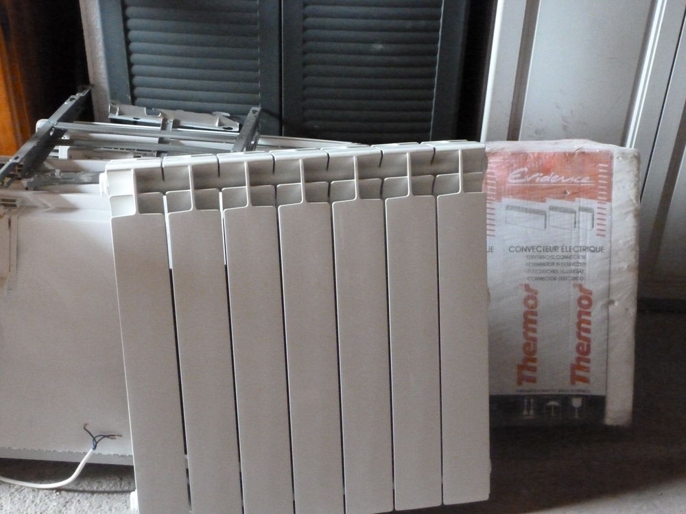 vends radiateurs �lectrique 200 Tullins (38)