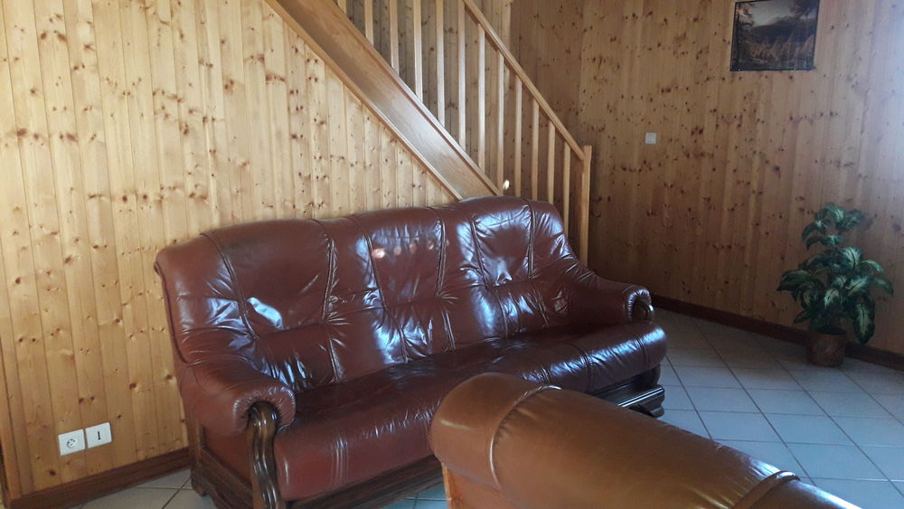 vends salon cuir pleine fleur 1 Rochejean (25)