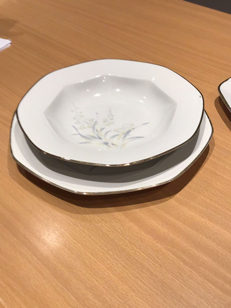 Vends service de table 100 Saint-Chaptes (30)