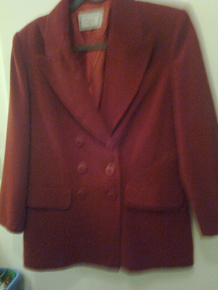 VENDS VETEMENT NEUF 50 Nantes (44)