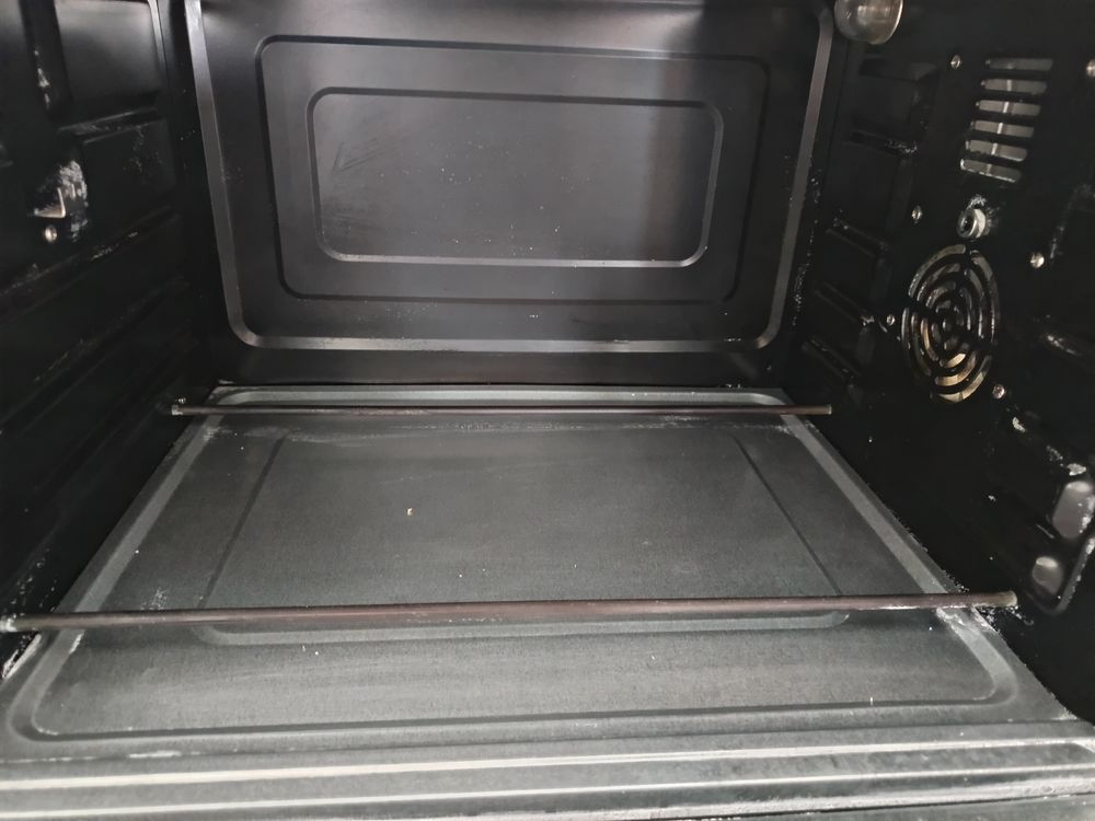 A VENIR CHERCHER SUR PLACE 
FOUR RECENT THOMSON theo945MB 100 Magenta (51)