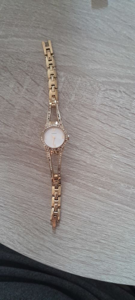 vent montre Guees pour  femme 25 Aix-en-Provence (13)