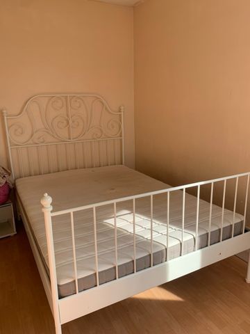Vente lit + lattes + matelas + petit commode 0 Tours (37)