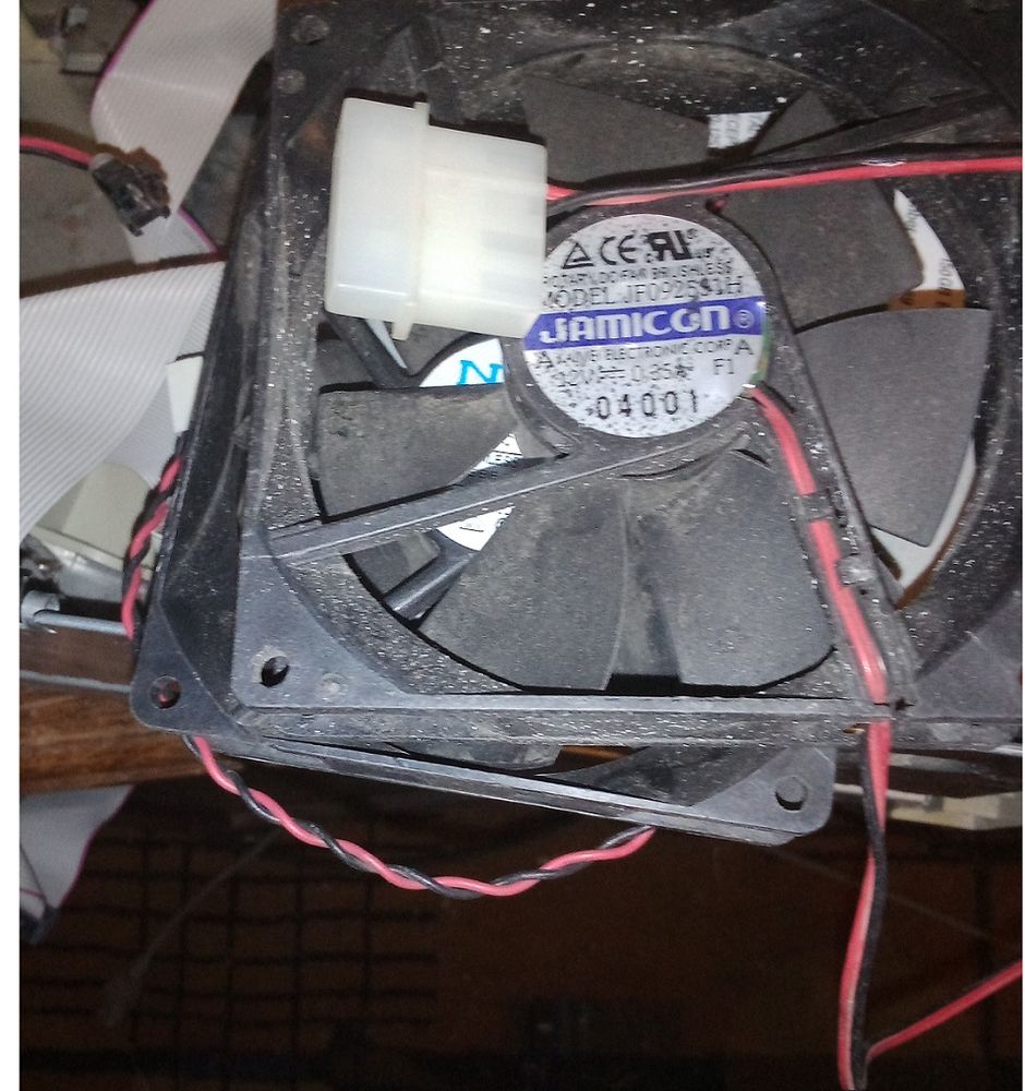 ventilateur jamicon  avec fiche molex 12V de prelevement 8 Lampertheim (67)