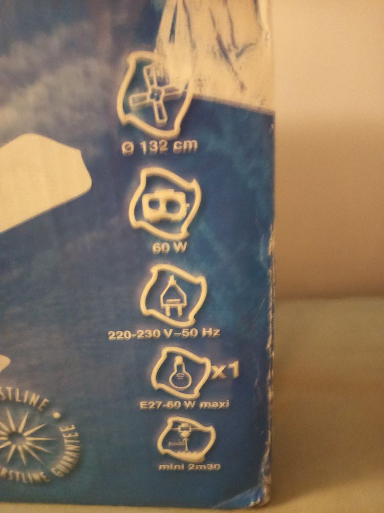 Ventilateur/lustre neuf.
45 Romegoux (17)