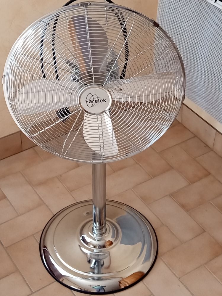 Ventilateur sur pied Farelek ARIZONA 50W 30 Tours (37)