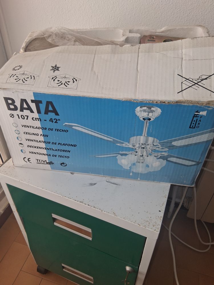 ventilateur plafonnier jamais servi 25 P�rols (34)