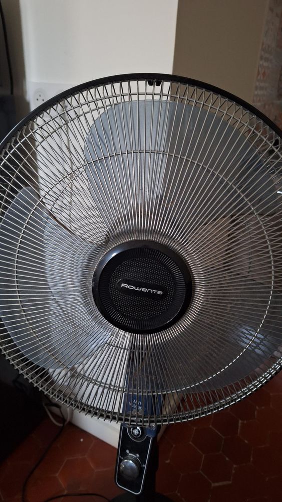 Ventilateur rowenta 70 La Ciotat (13)