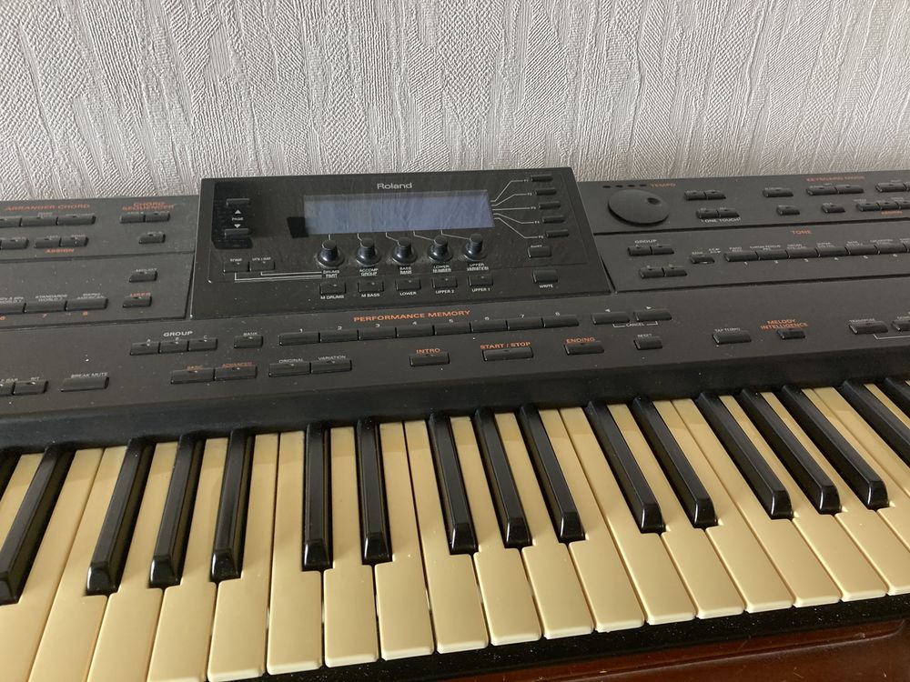 je vents le clavier de ma femme suis quelle a des problemes 320 Marcillac-la-Croisille (19)