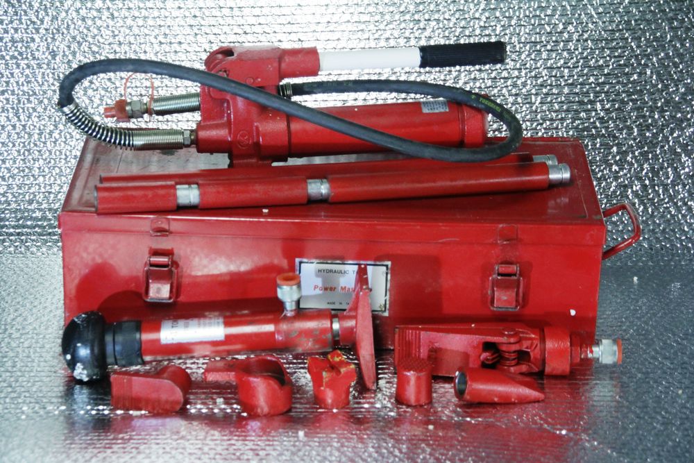 V�rin hydraulique de carrossier 0 Thoiry (01)