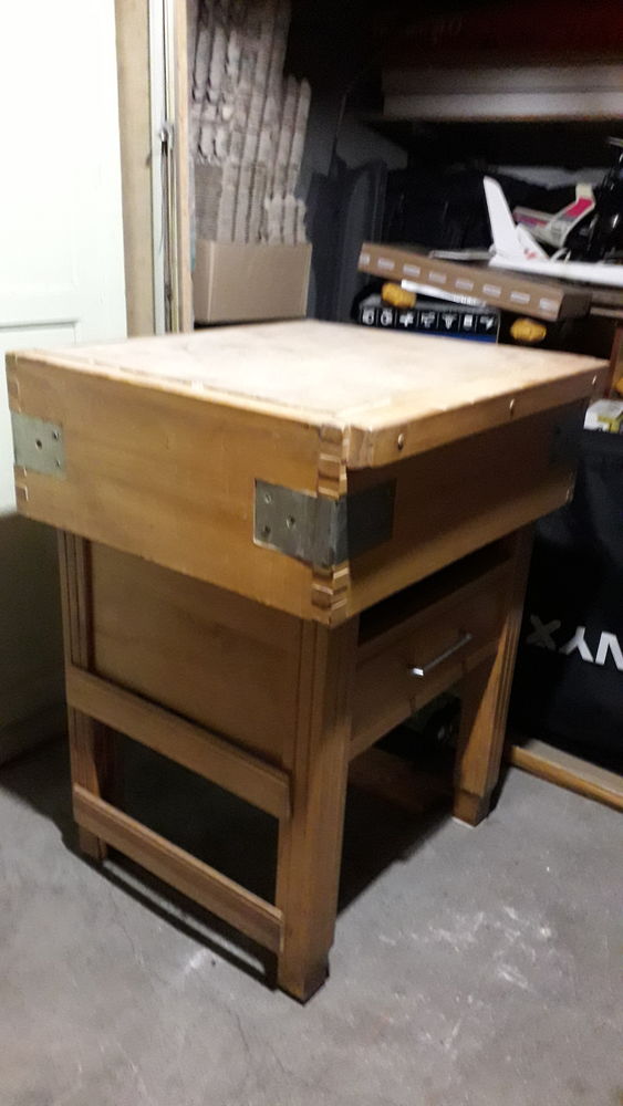 VERITABLE BILLOT DE BOUCHER Tr�s bon �tat. 350 La Condamine-Ch�telard (04)