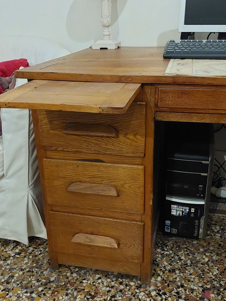 V�ritable bureau de professeur 100 Grenoble (38)